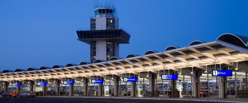 Volaris OAK Terminal – Oakland International Airport