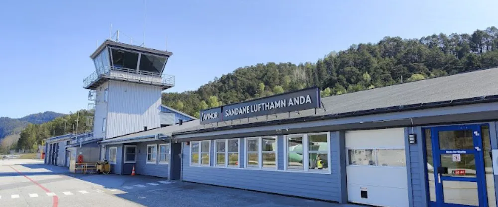 Widerøe Airlines SDN Terminal – Sandane Airport