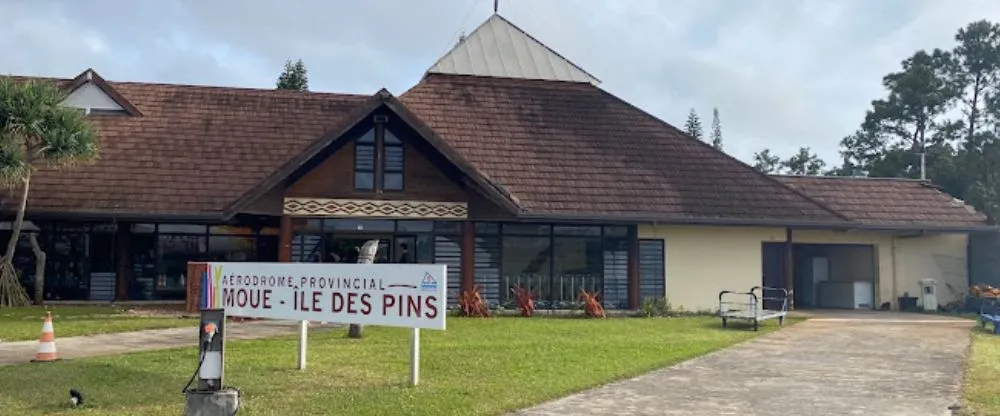 Moué - Île des Pins Airport